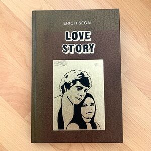 LOVE STORY Vintage 1970 Hardcover Book in French